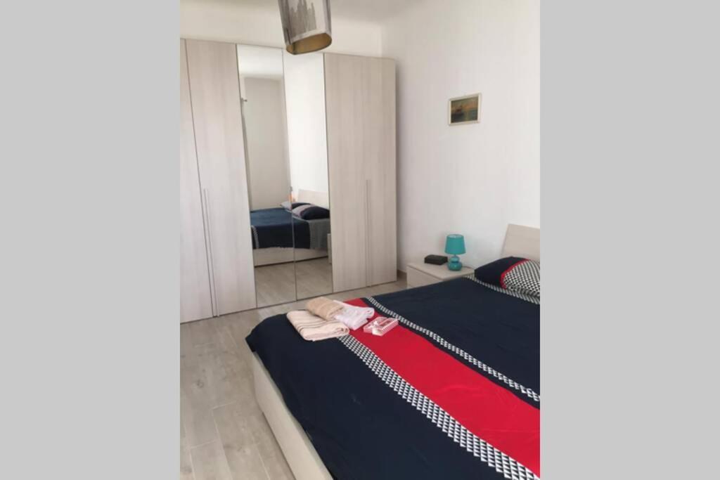 Grand F2 60Mq Centre Antibes, Proche Plages, Commerces, 2 Balcons, Parking, Train, Bus, Deco Vintage, Pet Friendly, Ideal Famille Ou 1-2 Couples المظهر الخارجي الصورة