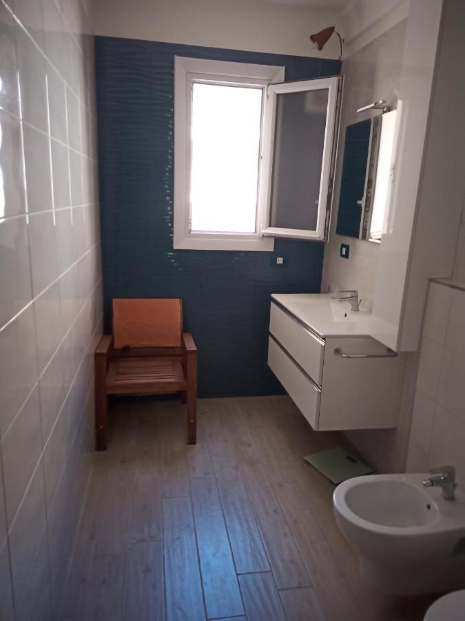 Grand F2 60Mq Centre Antibes, Proche Plages, Commerces, 2 Balcons, Parking, Train, Bus, Deco Vintage, Pet Friendly, Ideal Famille Ou 1-2 Couples المظهر الخارجي الصورة
