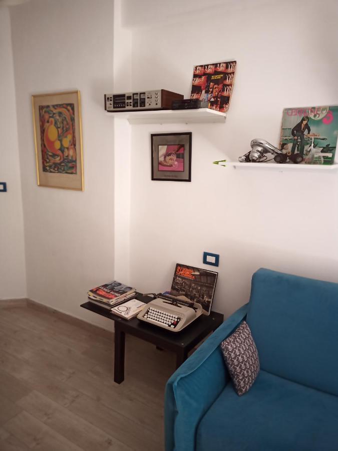 Grand F2 60Mq Centre Antibes, Proche Plages, Commerces, 2 Balcons, Parking, Train, Bus, Deco Vintage, Pet Friendly, Ideal Famille Ou 1-2 Couples المظهر الخارجي الصورة