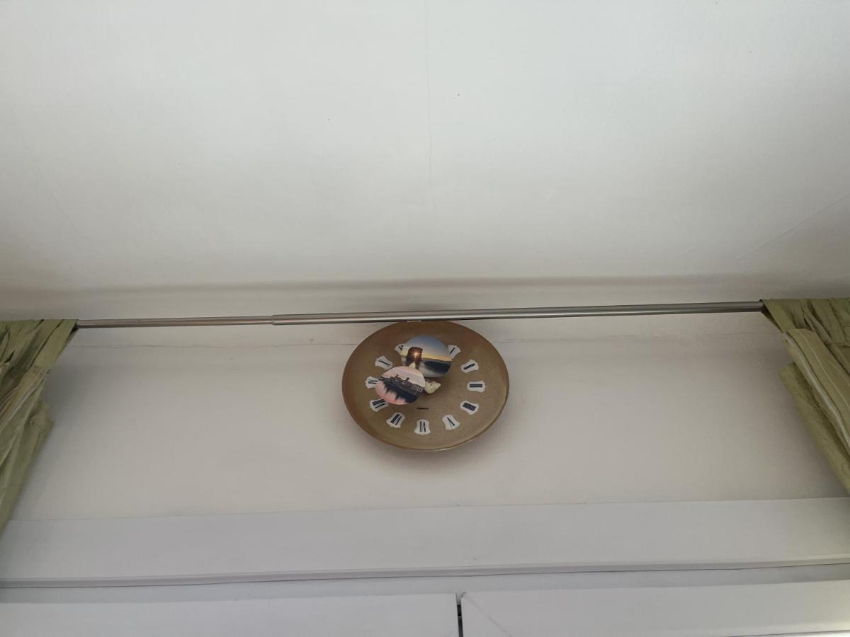 Grand F2 60Mq Centre Antibes, Proche Plages, Commerces, 2 Balcons, Parking, Train, Bus, Deco Vintage, Pet Friendly, Ideal Famille Ou 1-2 Couples المظهر الخارجي الصورة