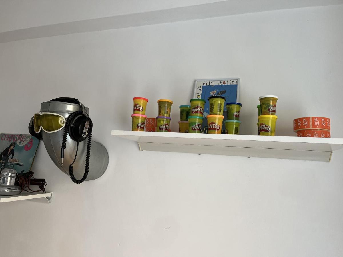 Grand F2 60Mq Centre Antibes, Proche Plages, Commerces, 2 Balcons, Parking, Train, Bus, Deco Vintage, Pet Friendly, Ideal Famille Ou 1-2 Couples المظهر الخارجي الصورة