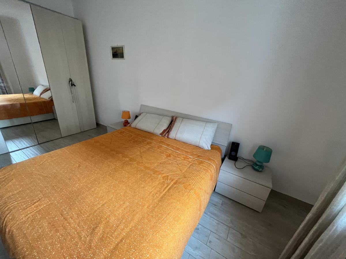 Grand F2 60Mq Centre Antibes, Proche Plages, Commerces, 2 Balcons, Parking, Train, Bus, Deco Vintage, Pet Friendly, Ideal Famille Ou 1-2 Couples المظهر الخارجي الصورة